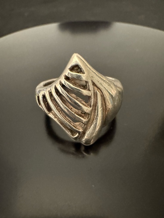 925 Sterling Silver Jewelry - Sterling Silver Sculptural Cutout Ring Size 7 - Modernist Dome Openwork 925